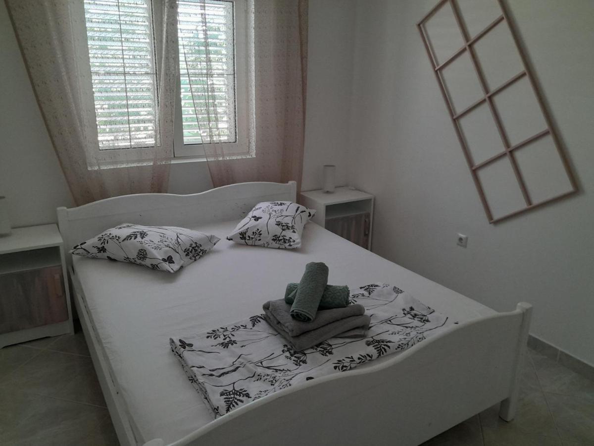 Apartmani Aneri Vir Luaran gambar