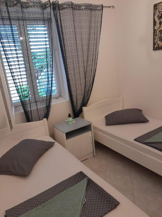 Apartmani Aneri Vir Luaran gambar
