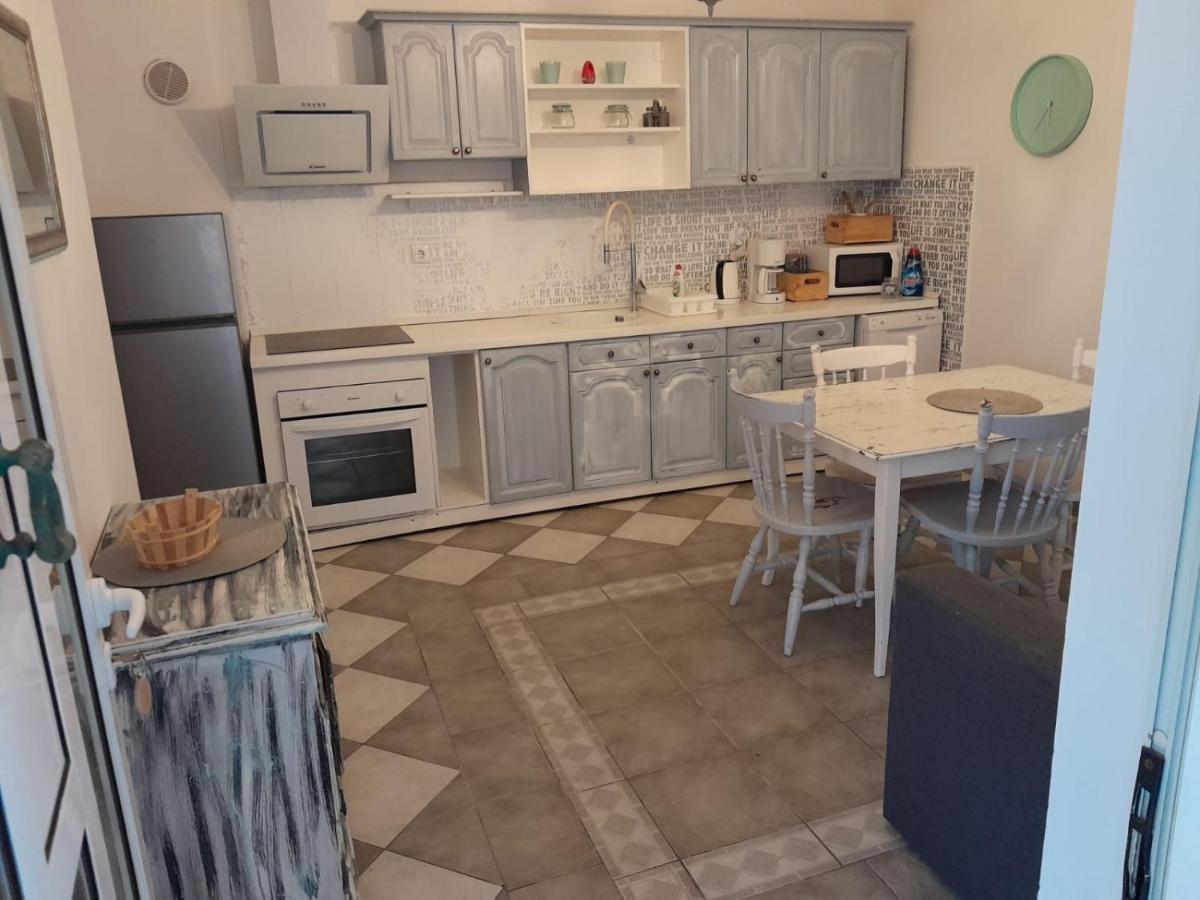Apartmani Aneri Vir Luaran gambar